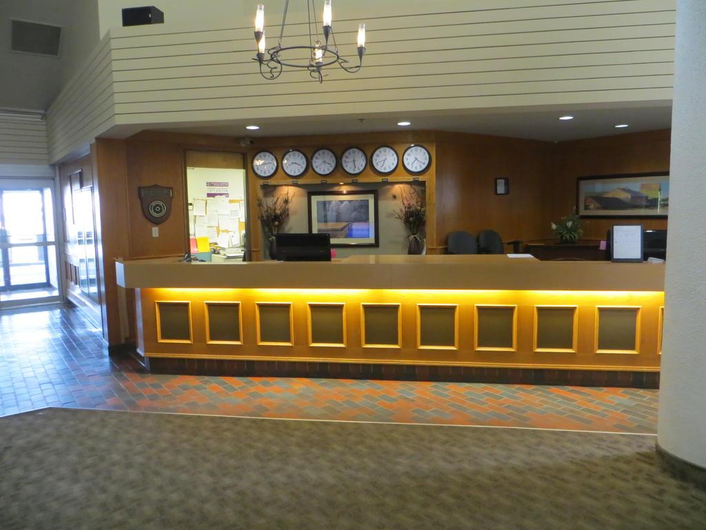 Paradise Inn & Conference Centre Grande Prairie Exterior photo